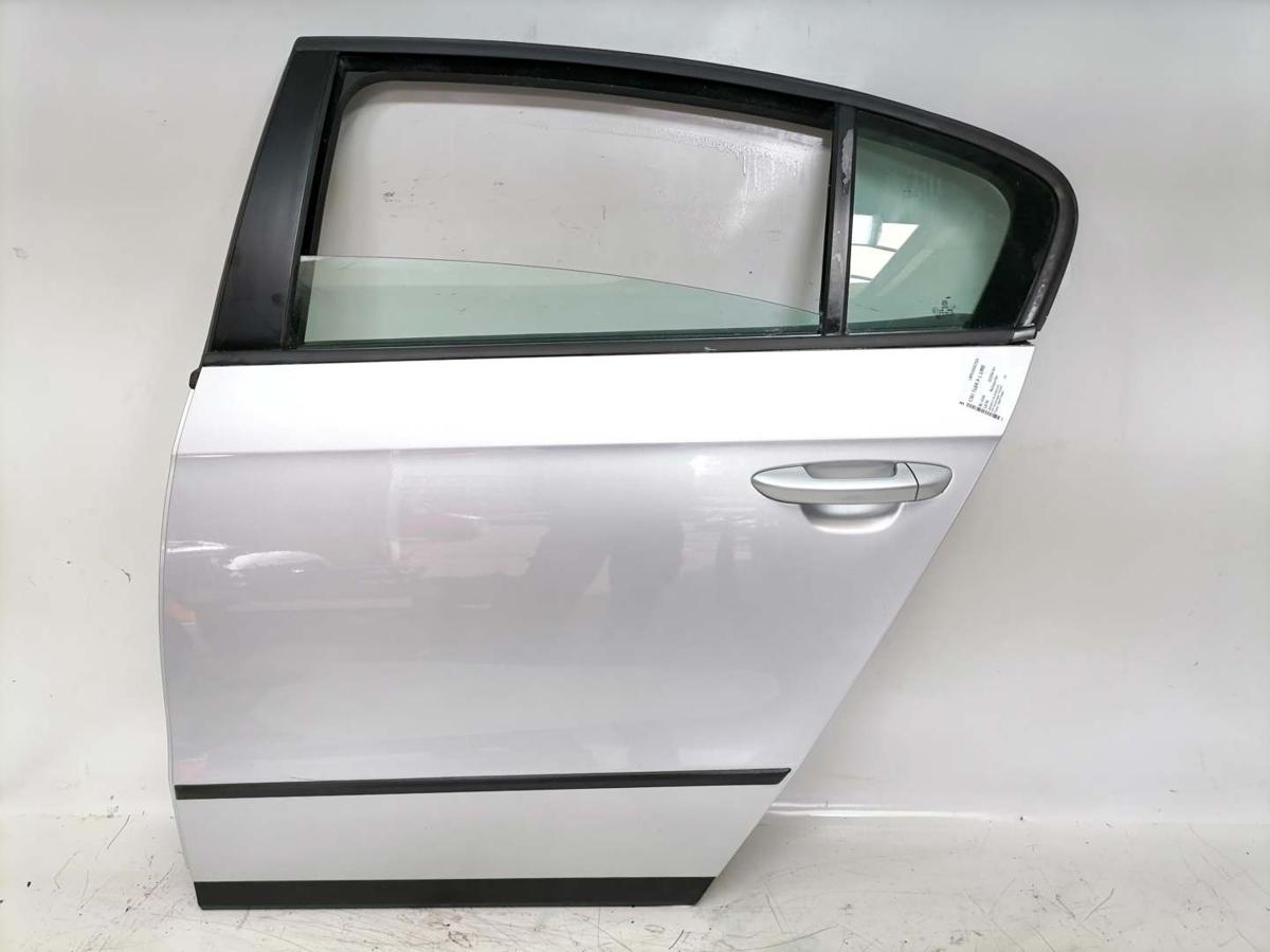 VW Passat 3C B6 original Tür hinten links LA7W Reflexsilber Limousine Bj.2006